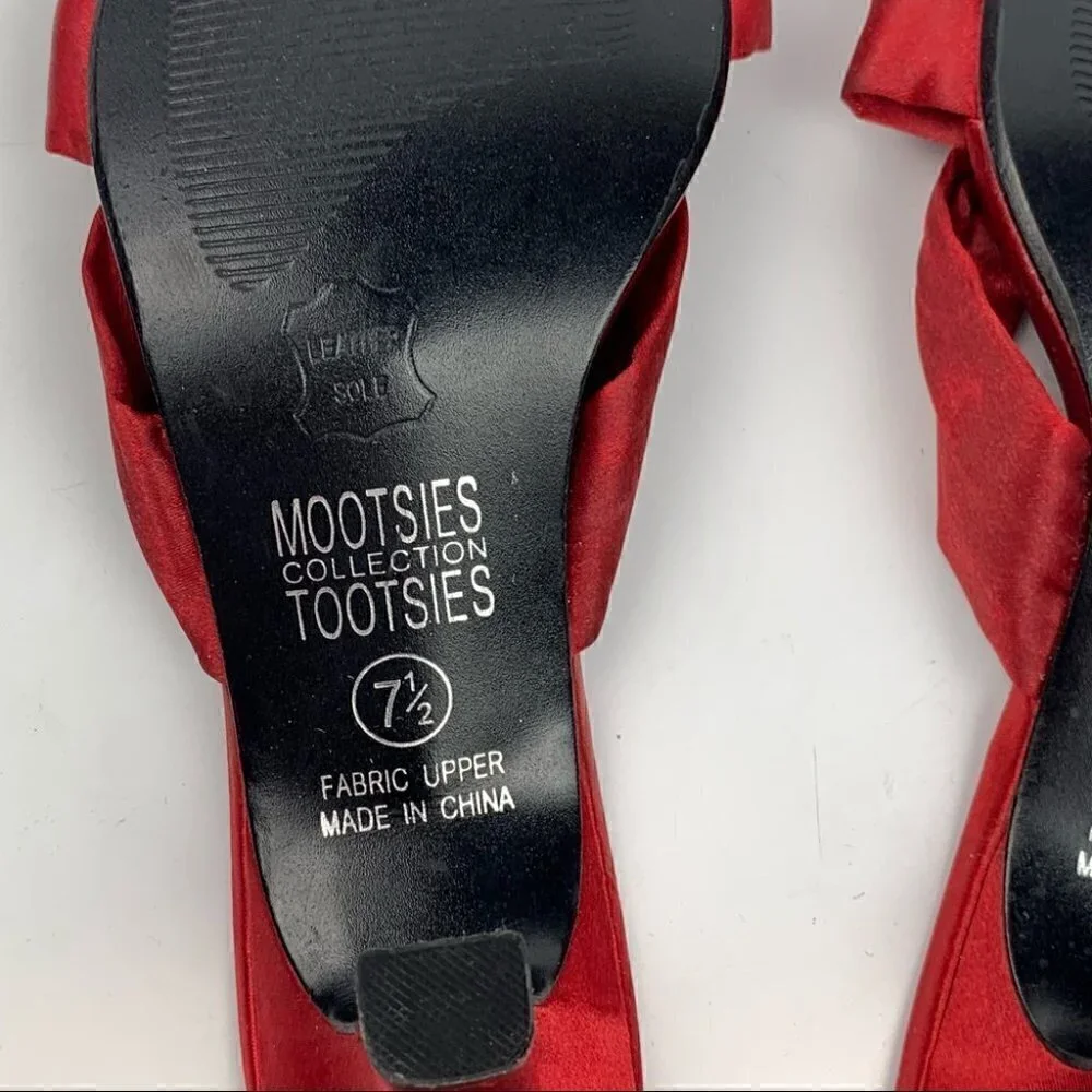 Mooties Tootsies collection heels size 7.5 deep crimson red satin formal